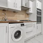Spacious 4Bdr Home With Modern Comforts In Downshill