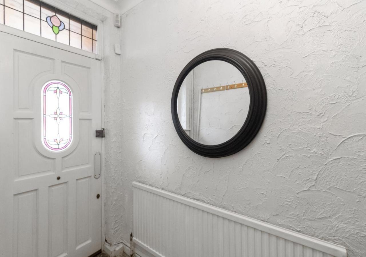 Spacious 4bdr With Modern Comforts In Downshill Appartement